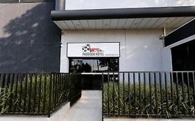 Hotel Paddock